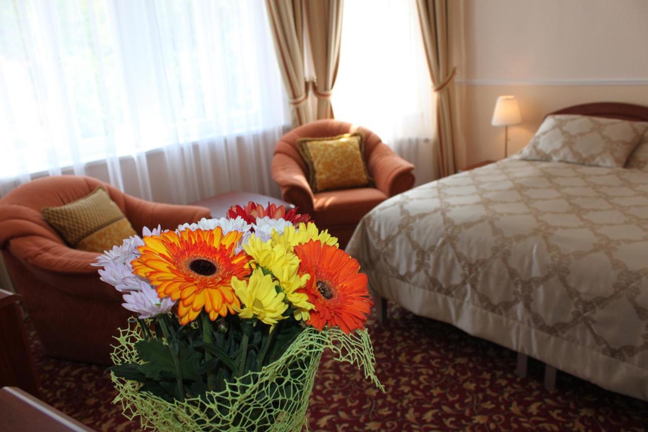 Spa Hotel Purkyne Karlovy Vary Exterior foto